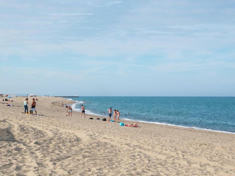 T3 - Parking - Plage / 6 Personnes Le Barcares Exterior photo